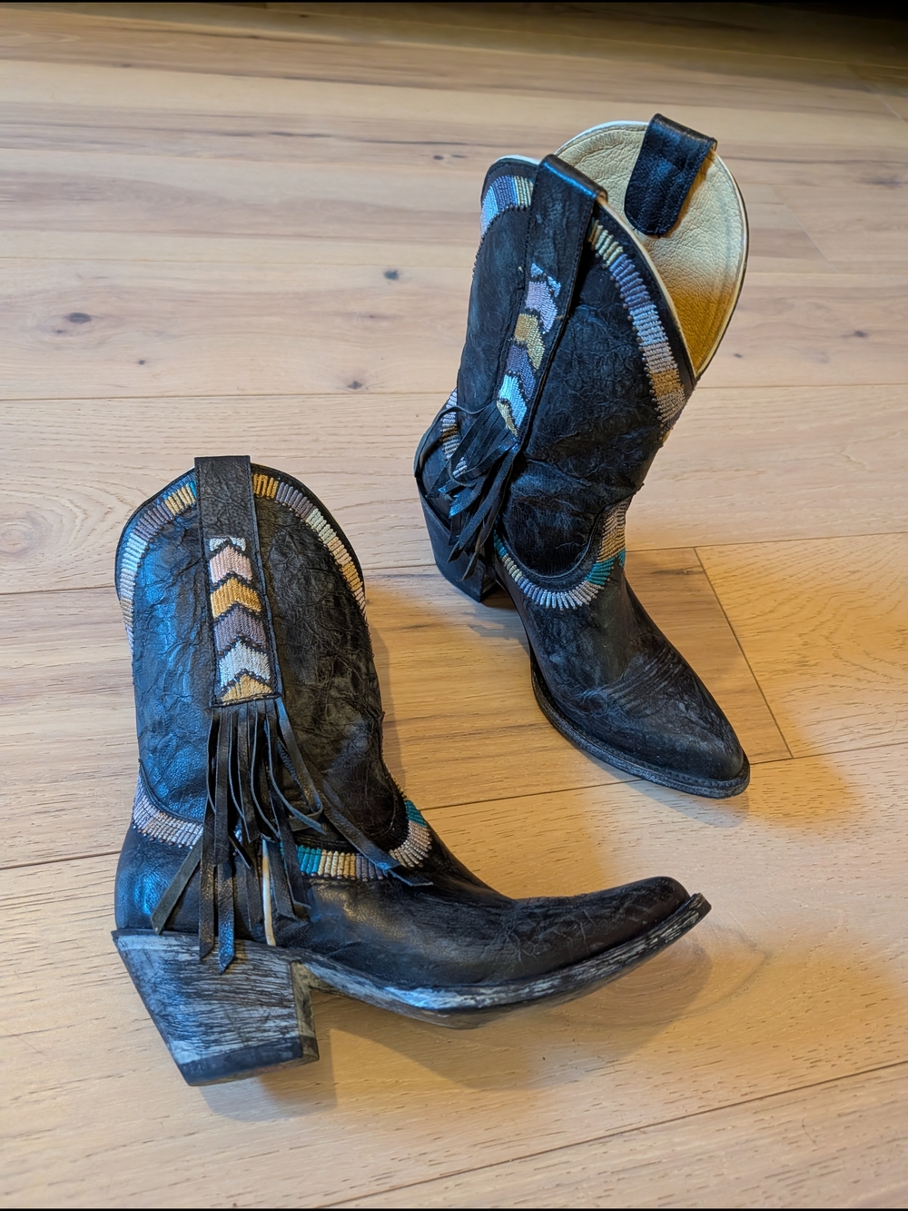 Old Gringo Black Leather Heeled Boots with Multicolor Embroidery